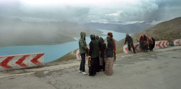 Yamdrok lake