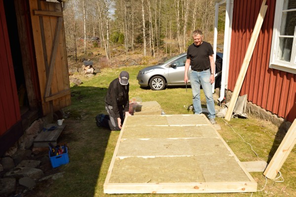 Frede og Henrik med bunden til sauna